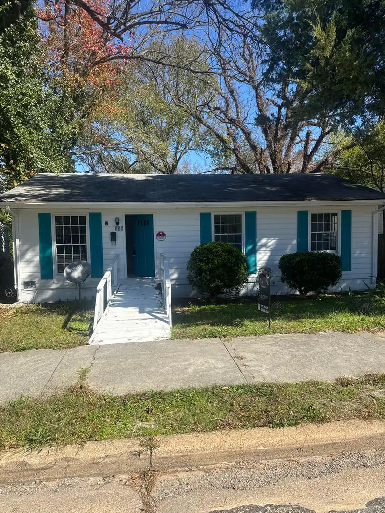 Single Family Property in Petersburg, Virginia